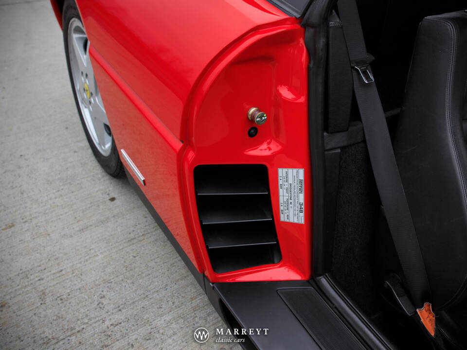 Image 48/64 de Ferrari 348 TB (1989)