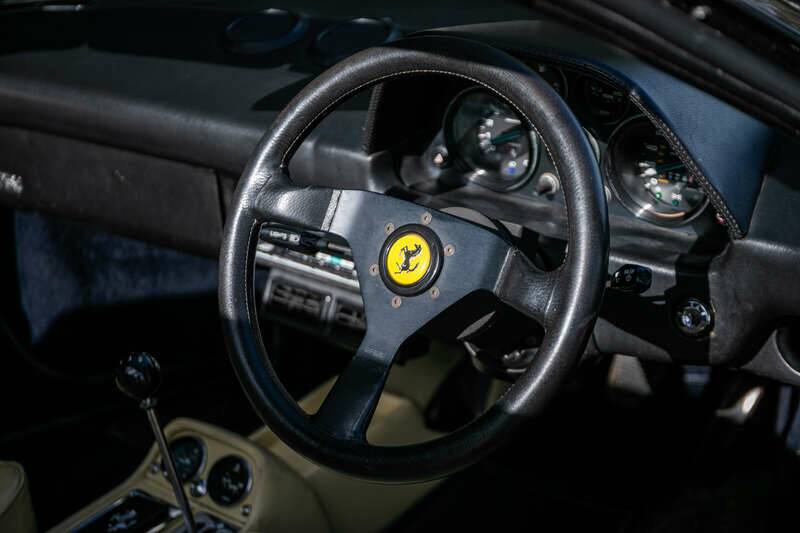 Image 36/41 de Ferrari 308 GTSi Quattrovalvole (1985)