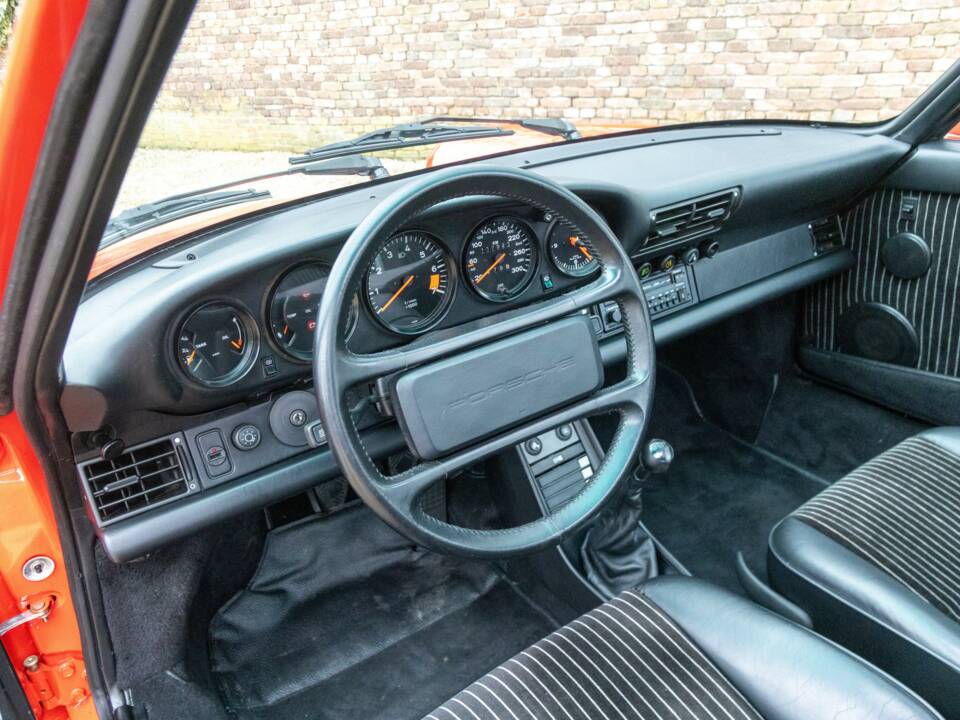 Bild 3/50 von Porsche 911 Carrera 3.2 (1988)