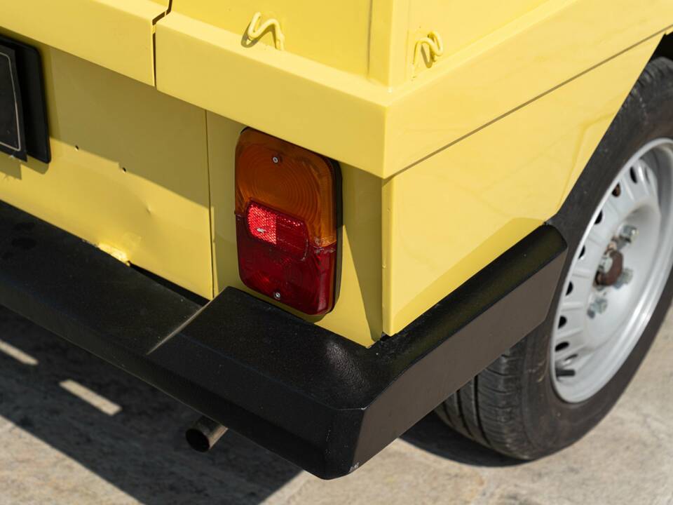 Image 25/50 of FIAT 127 Moretti Midimaxi 900 (1980)