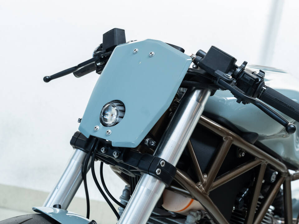 Image 12/28 of Ducati DUMMY (2002)