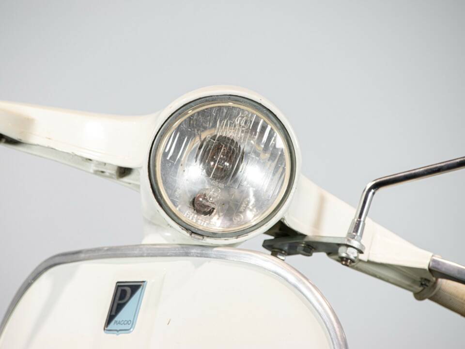 Image 49/50 of Piaggio Vespa 125 Super (1966)