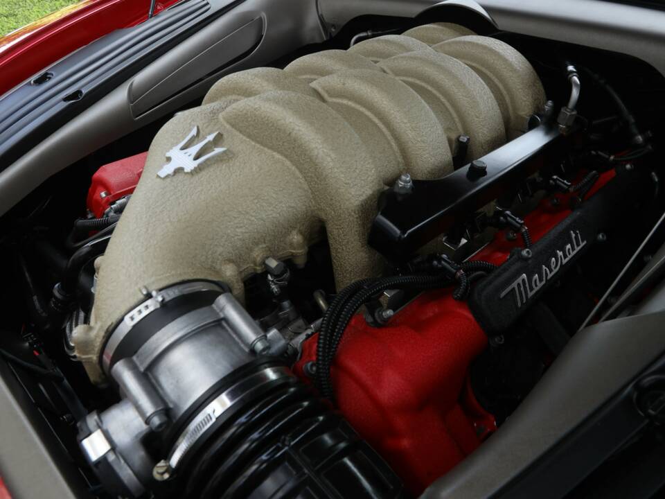 Image 26/50 of Maserati Spyder 4200 Cambiocorsa (2003)