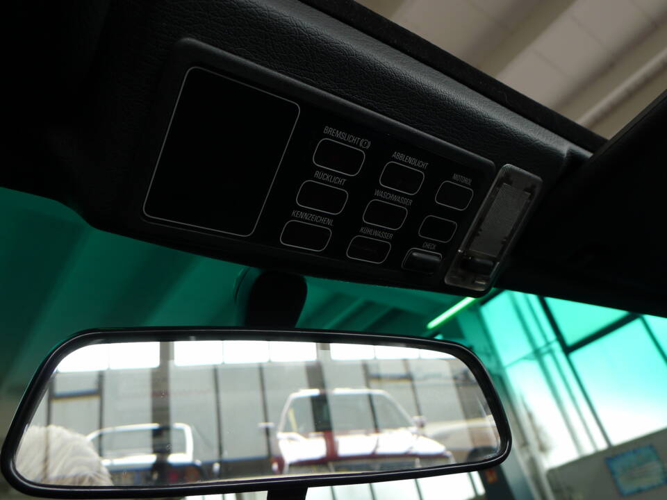 Image 6/37 of BMW 325i (1991)