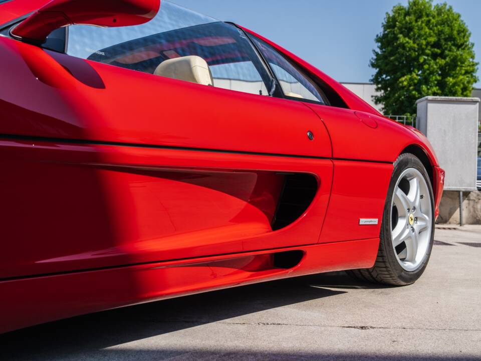 Bild 48/100 von Ferrari F 355 F1 GTS (1998)