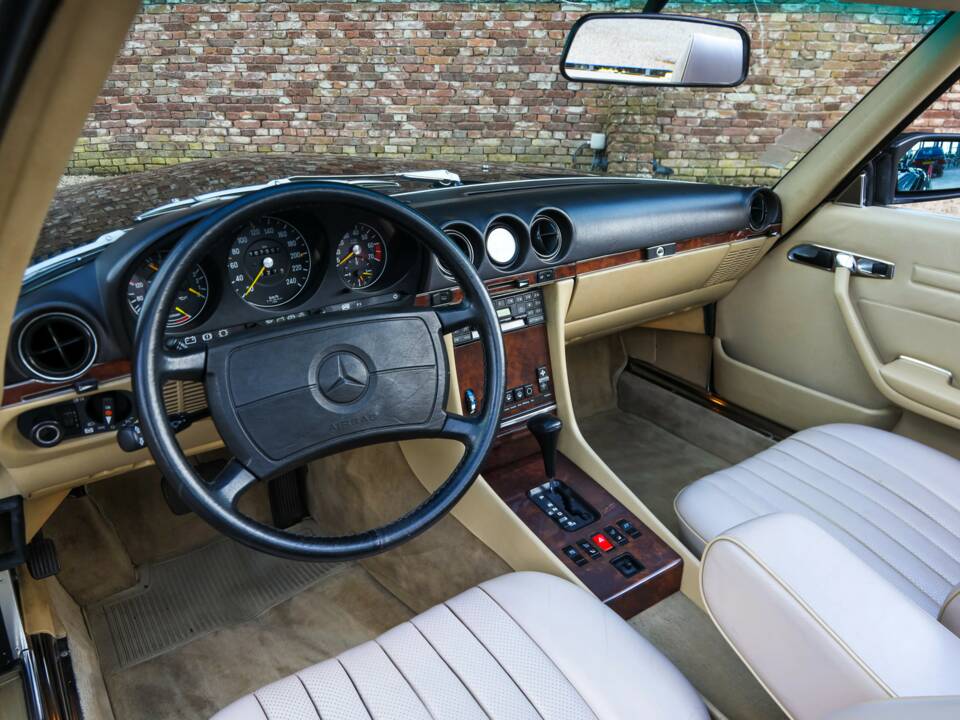 Image 3/50 de Mercedes-Benz 420 SL (1986)