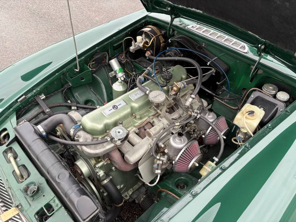Immagine 11/40 di MG MGC GT (1968)