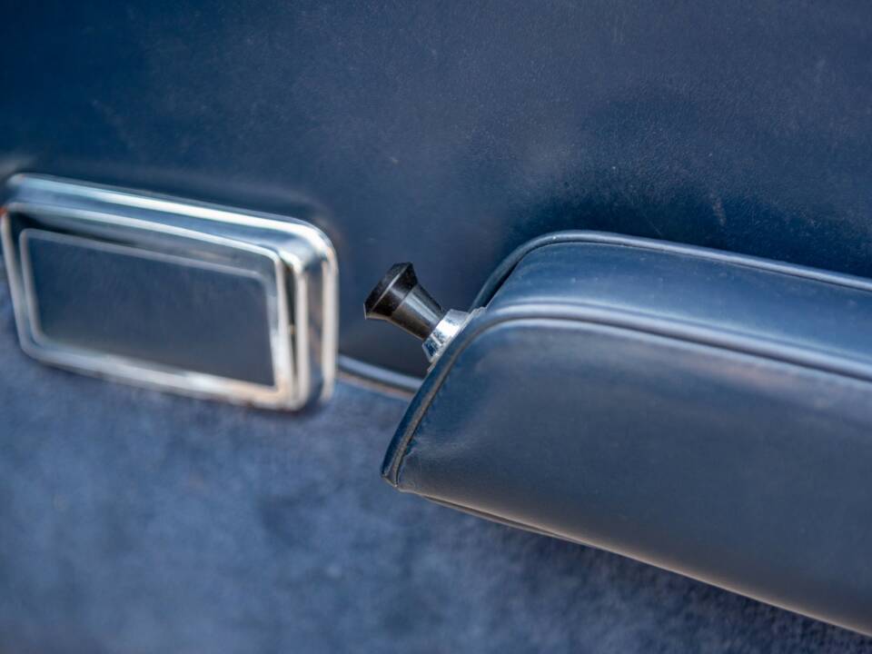 Immagine 35/50 di Aston Martin DBS Vantage (1969)