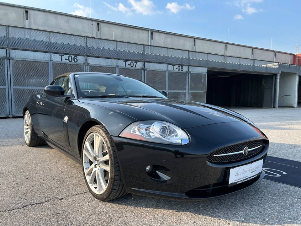 Image 26/36 of Jaguar XK 4.2 (2007)