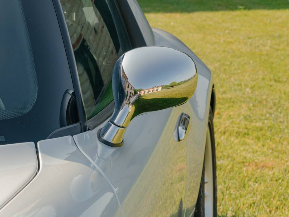 Image 56/185 of BMW Z8 (2001)
