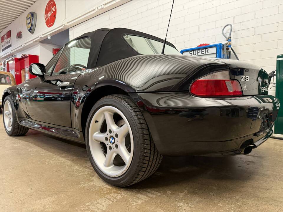 Image 12/19 of BMW Z3 1.9i (2001)