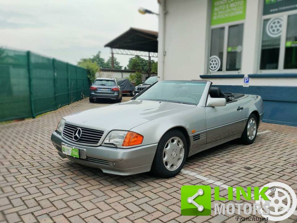 Image 3/10 of Mercedes-Benz 300 SL-24 (1991)