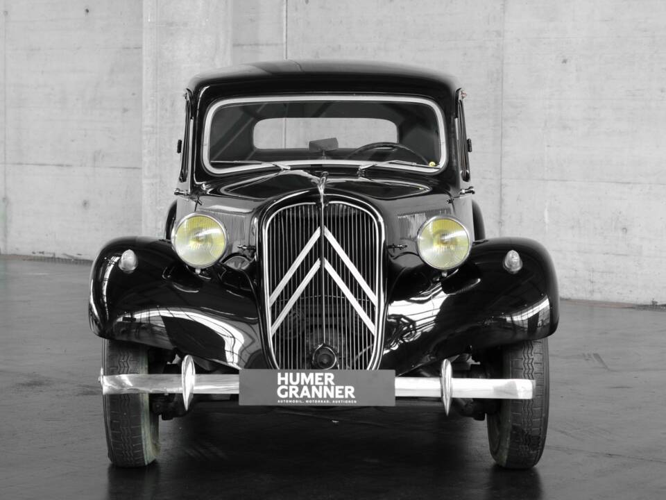 Image 7/50 of Citroën Traction Avant 11 BL (1953)
