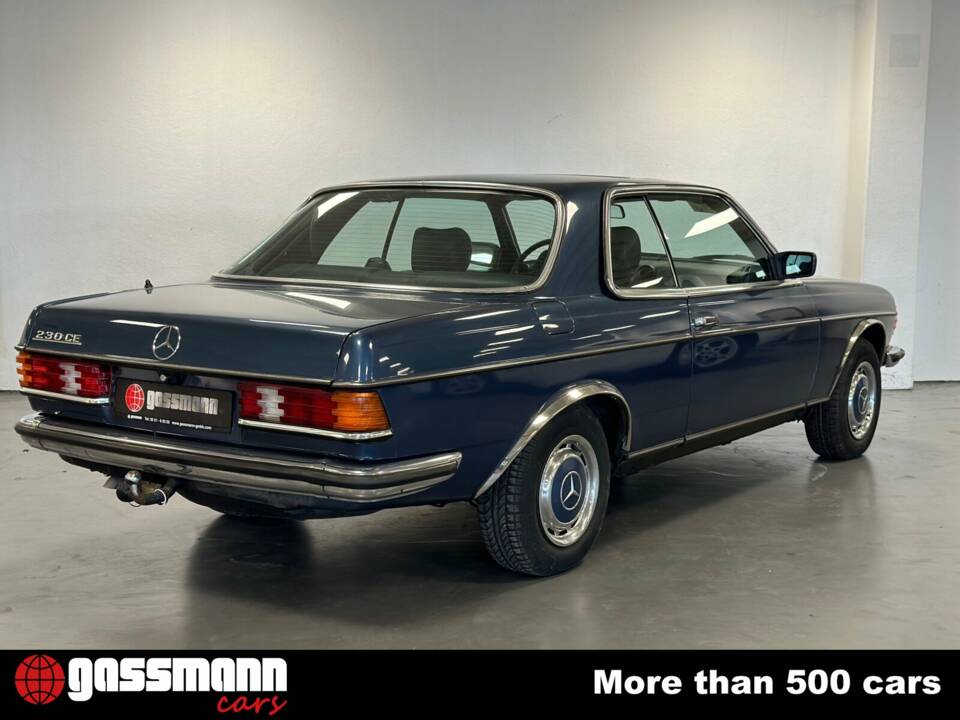Imagen 6/15 de Mercedes-Benz 230 CE (1982)