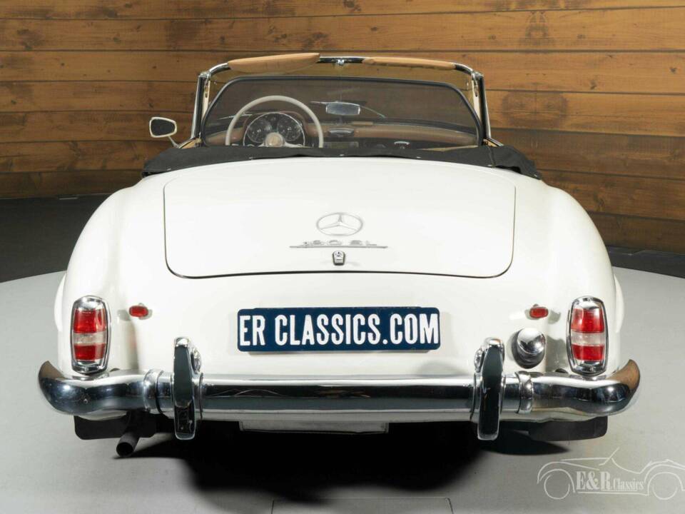 Afbeelding 17/19 van Mercedes-Benz 190 SL (1960)
