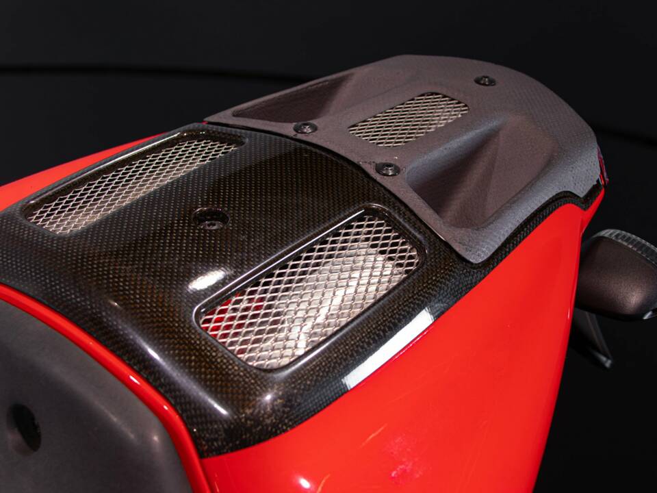 Image 29/50 of Ducati DUMMY (2007)