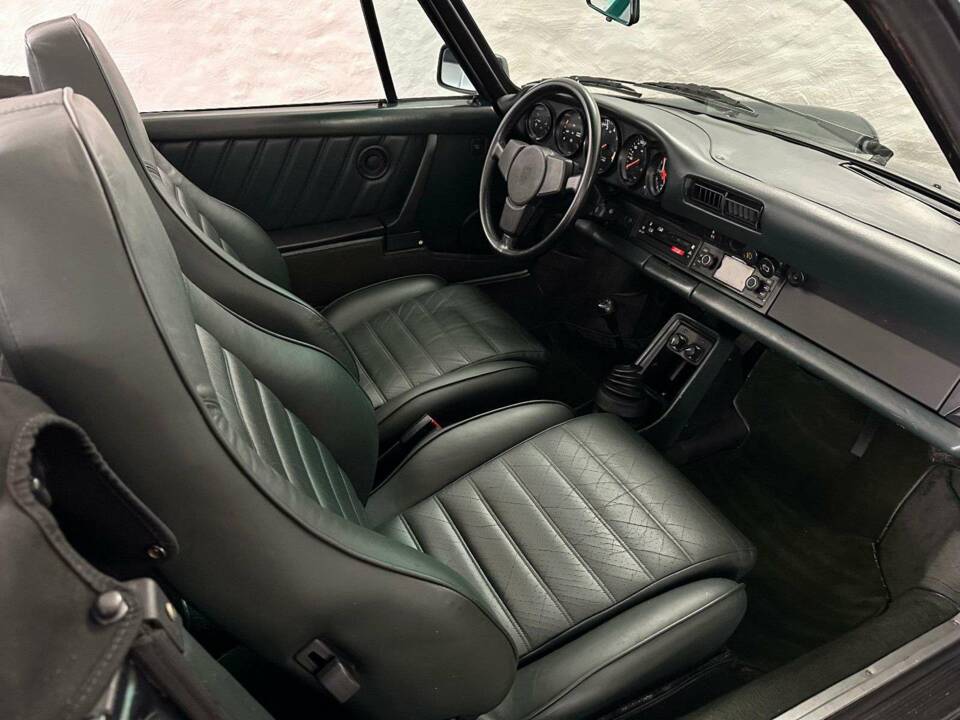 Image 14/20 de Porsche 911 SC 3.0 (1983)