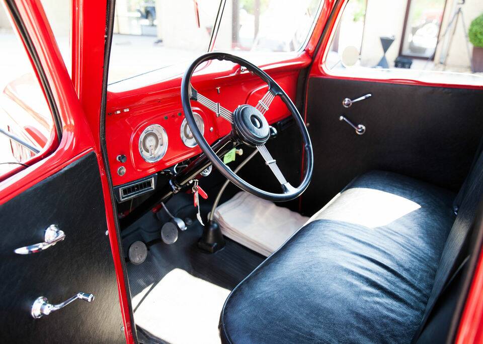 Afbeelding 2/8 van Ford V8-51 (1937)