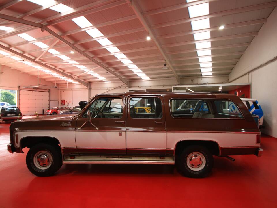 Bild 11/17 von GMC Suburban Sierra (1979)
