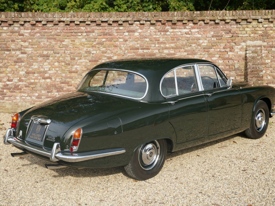 Image 37/50 of Daimler Sovereign 420 (1968)