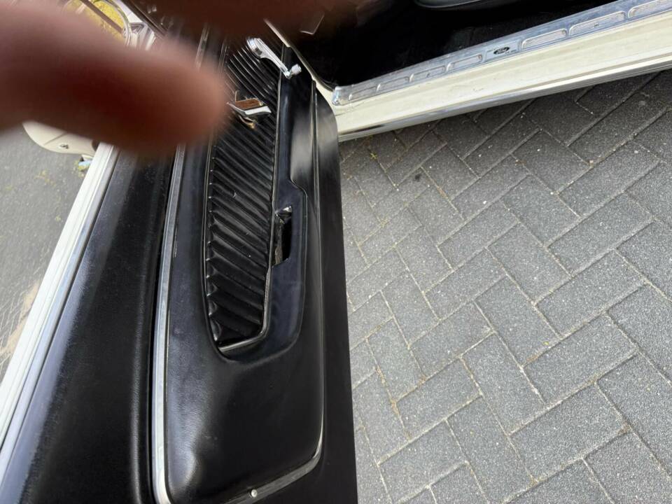 Image 24/40 of Ford Shelby GT 350 (1966)