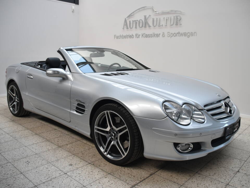 Image 7/30 of Mercedes-Benz SL 500 (2006)