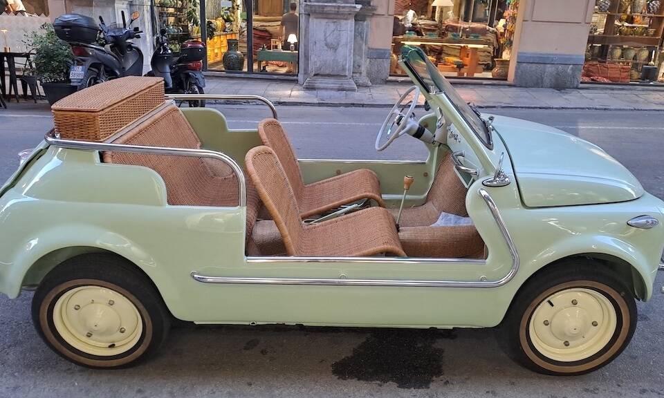 Image 22/73 of FIAT Ghia 500 Jolly (1970)