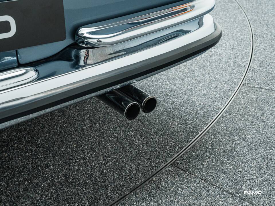 Bild 22/31 von Mercedes-Benz 280 SE 3,5 (1971)