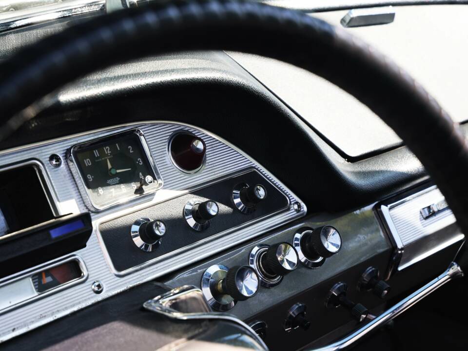 Bild 27/39 von Citroën DS 21 Chapron (1966)