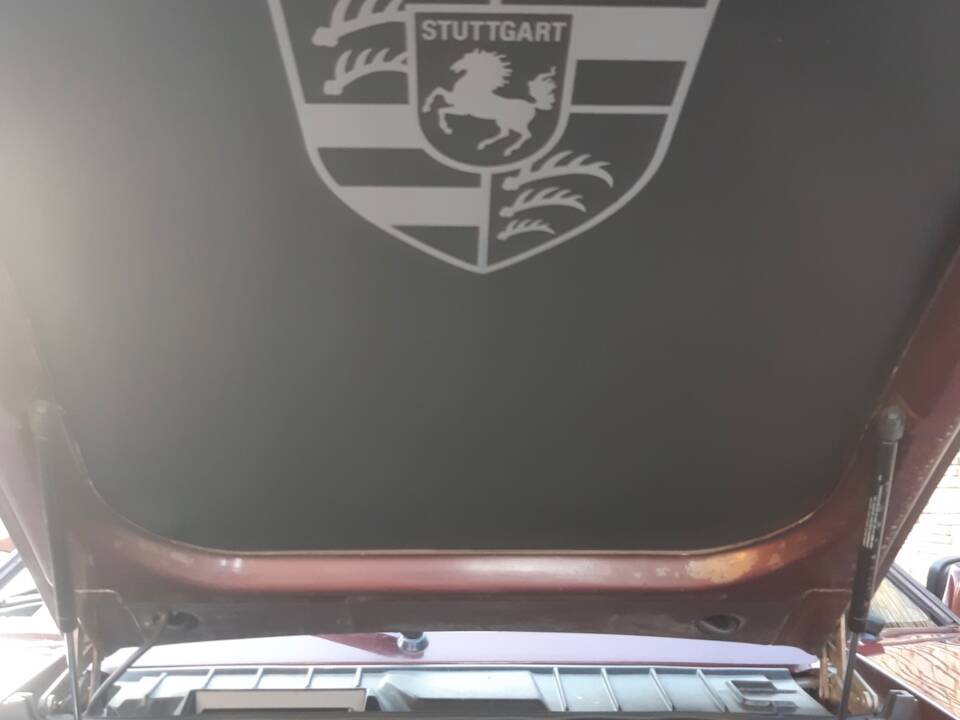 Image 11/15 of Porsche 928 S (1984)