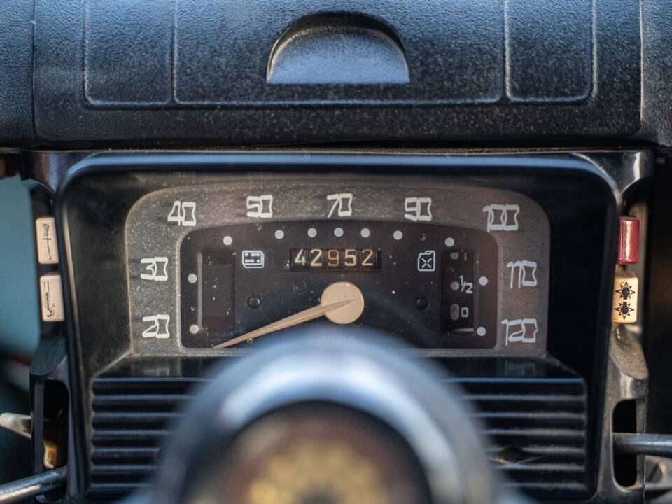 Image 31/66 of Renault R 4 Super (1962)