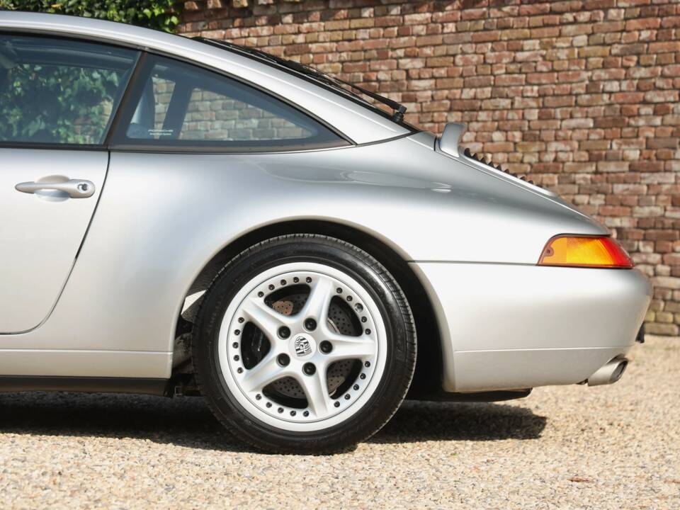 Imagen 33/50 de Porsche 911 Carrera (1996)