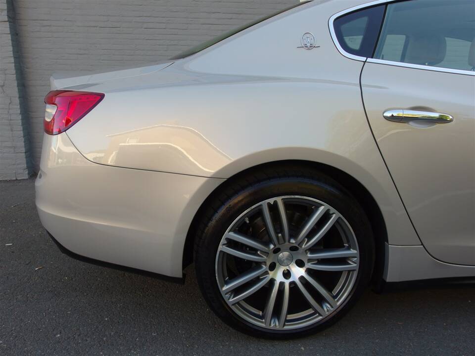 Image 27/99 of Maserati Quattroporte GTS (2014)