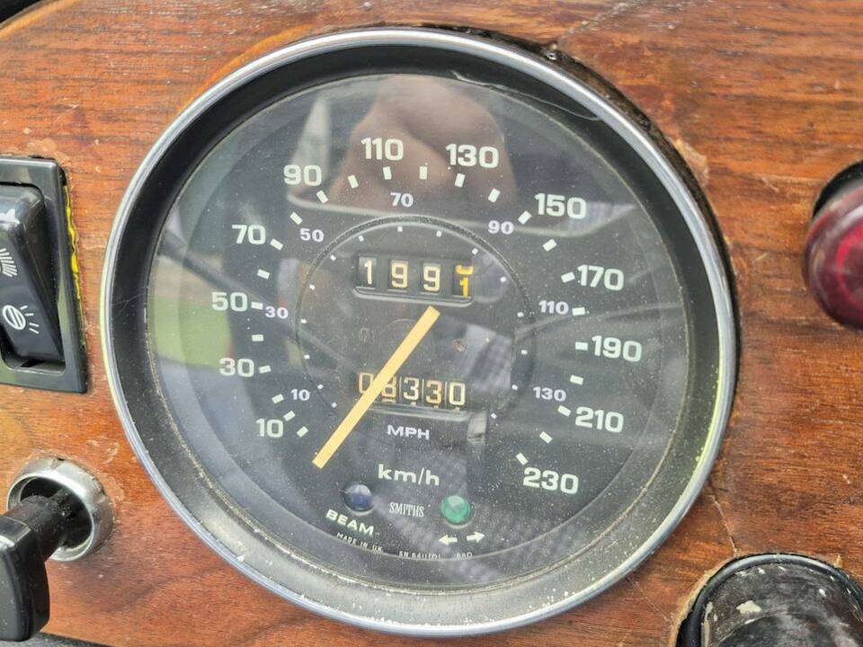 Immagine 32/81 di Triumph TR 6 (1973)