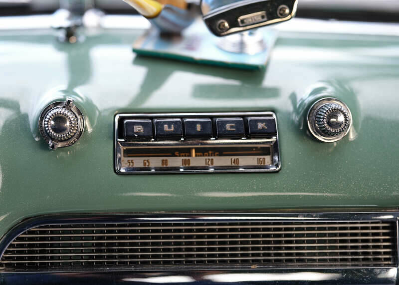 Image 18/44 de Buick Special Riviera Coupé (1949)