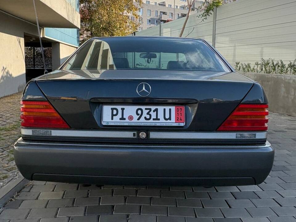 Image 5/6 of Mercedes-Benz 600 SEL (1991)