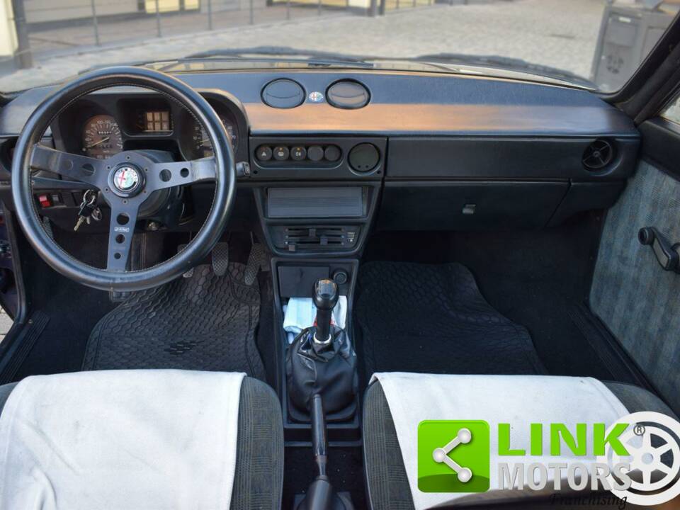 Bild 9/10 von Alfa Romeo Alfasud 1.3 Sprint (1984)