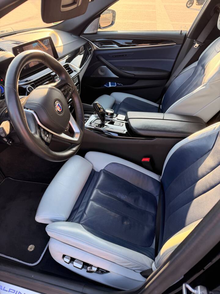 Image 8/22 of ALPINA B5 Touring Biturbo AWD (2018)