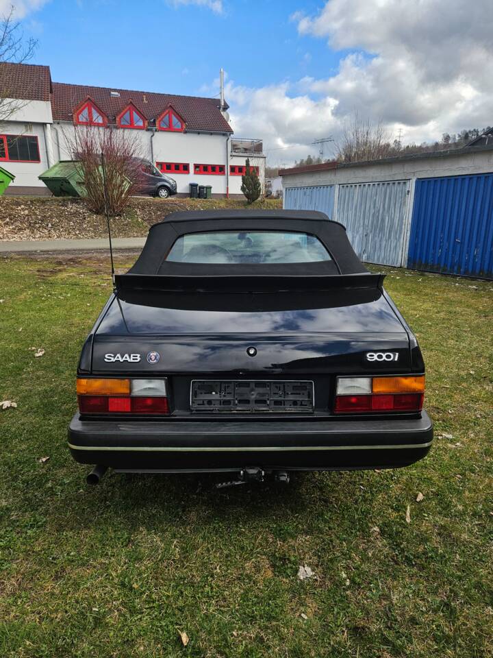 Bild 6/10 von Saab 900 2.0i 16V (1990)