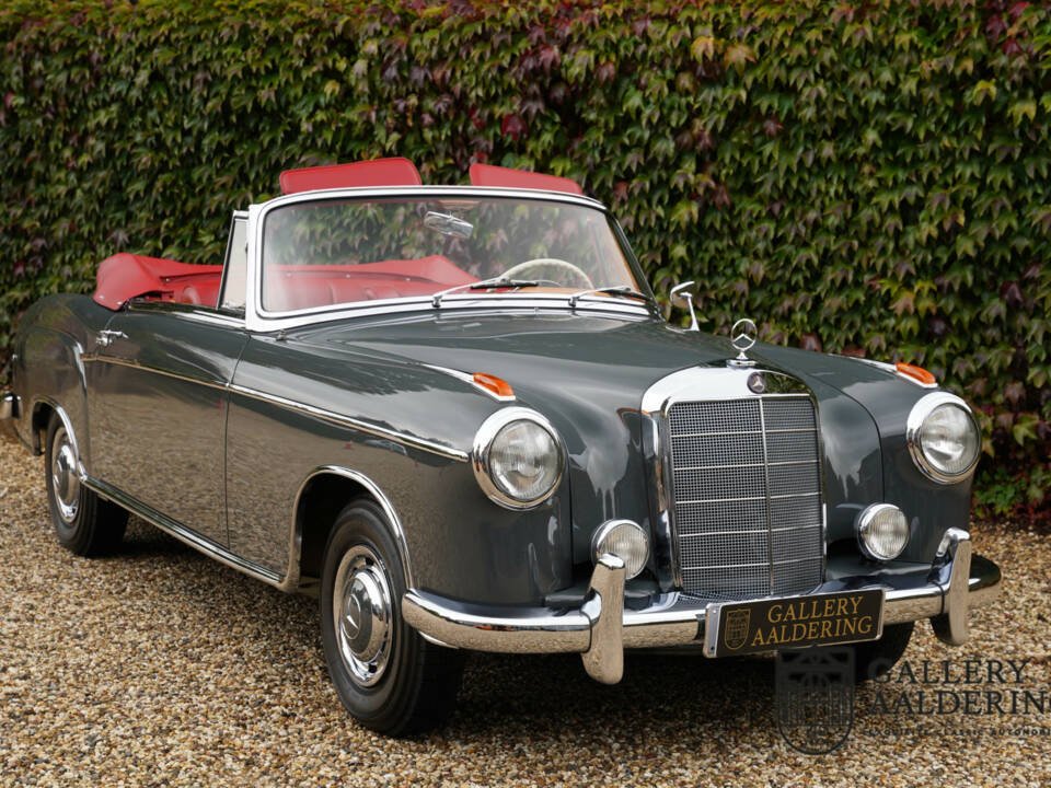 Afbeelding 47/50 van Mercedes-Benz 220 SE Cabriolet (1960)