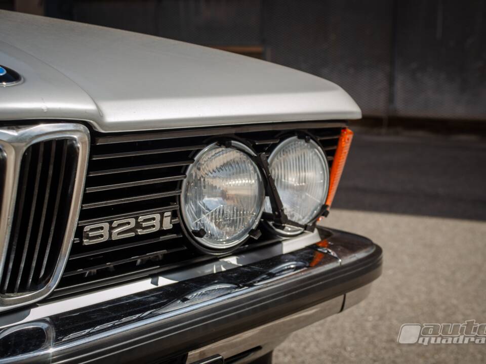 Image 6/22 of BMW 323i (1980)