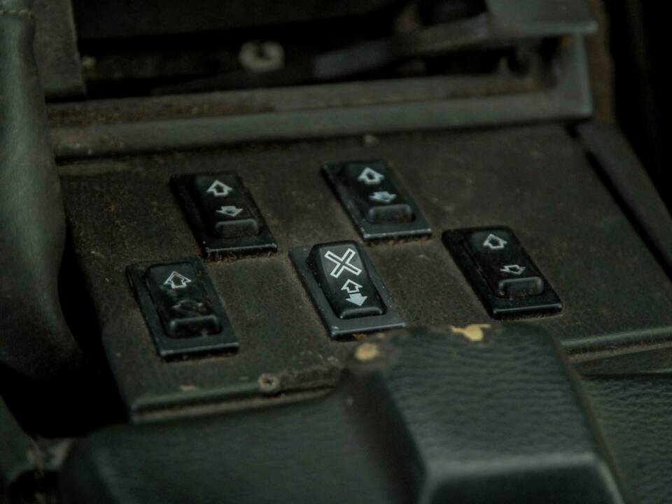 Bild 39/50 von Land Rover Range Rover Classic (1973)