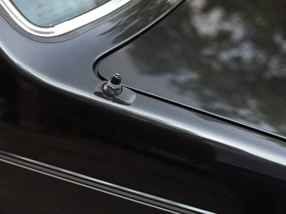 Image 63/99 of BMW M 635 CSi (1988)