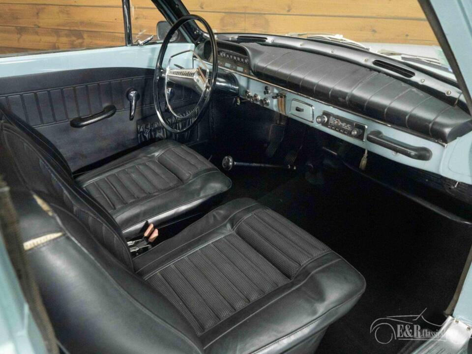 Image 11/19 of Volvo P 121 (1965)