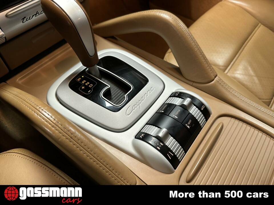 Bild 13/15 von Porsche Cayenne Turbo S (2006)