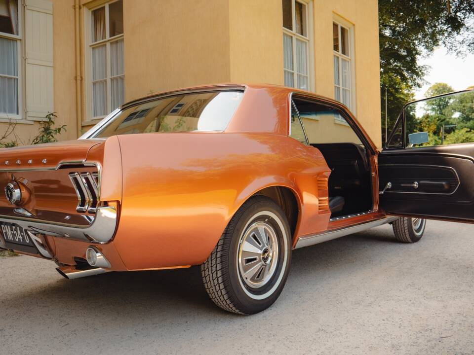 Image 21/81 of Ford Mustang 289 (1967)