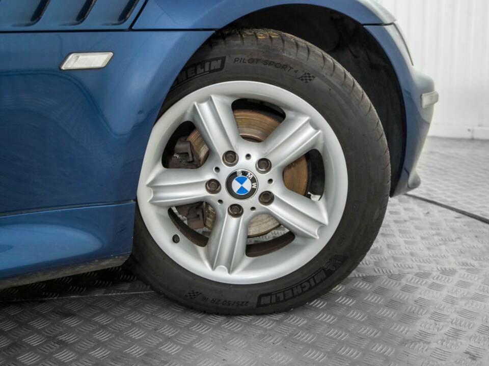 Image 44/50 of BMW Z3 2.2i (2001)