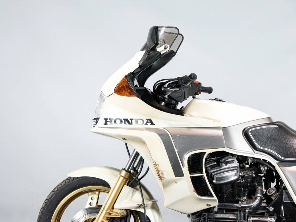 Image 23/50 of Honda CX 500 Turbo (1982)