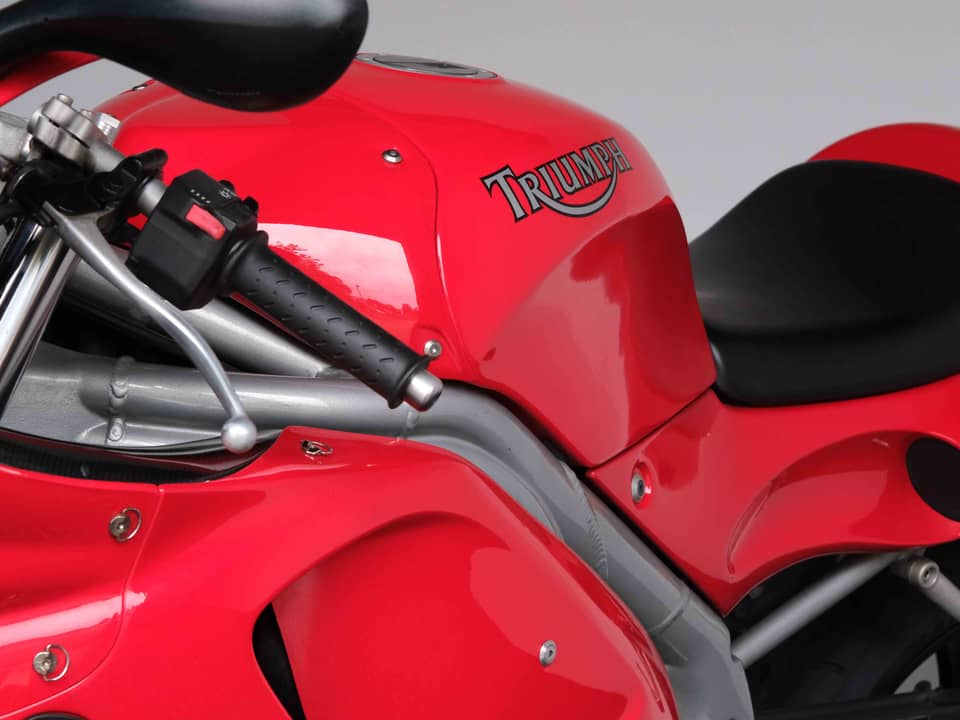 Image 38/66 of Triumph Daytona T595 (1998)