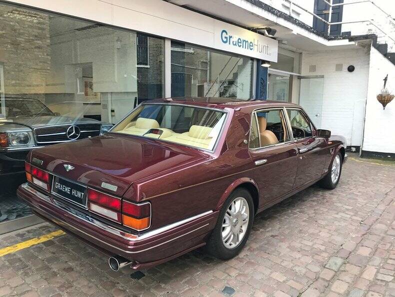 Imagen 23/26 de Bentley Brooklands R Mulliner (1998)